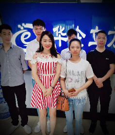 感謝鋁單板行業鄧總和小伙伴們前來公司交流網絡推廣工作，我們定全力以赴，不負使命，幫您把網絡營銷落地。